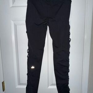 ALO Yoga Charcoal Leggings